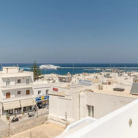 Maroussa's In Town With Sea View